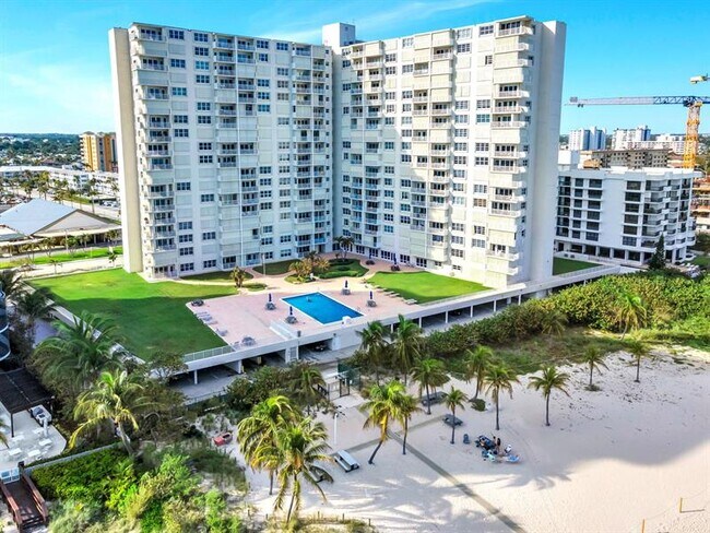 Building Photo - 750 N Ocean Blvd