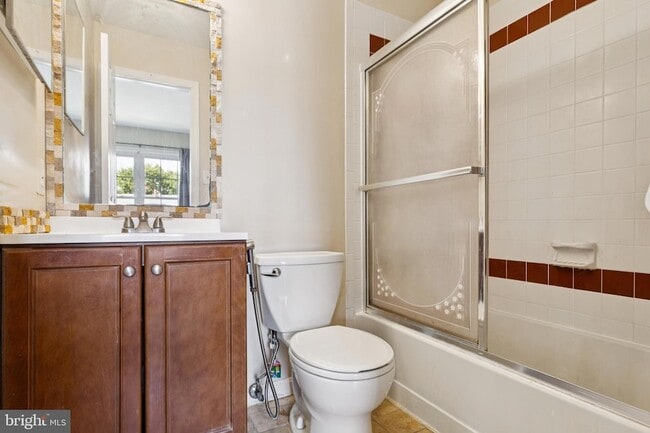 Building Photo - 3413 Tendril Ct