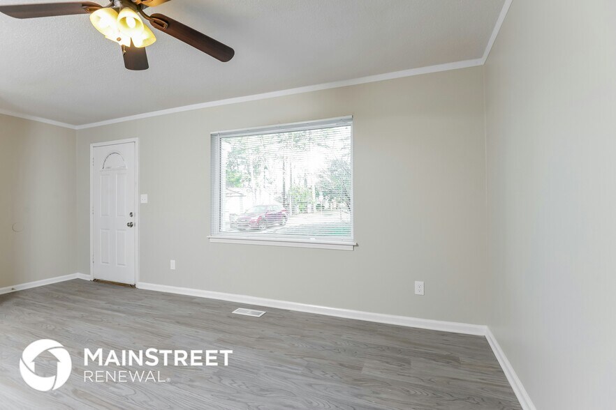 Building Photo - 1733 Molly Dr