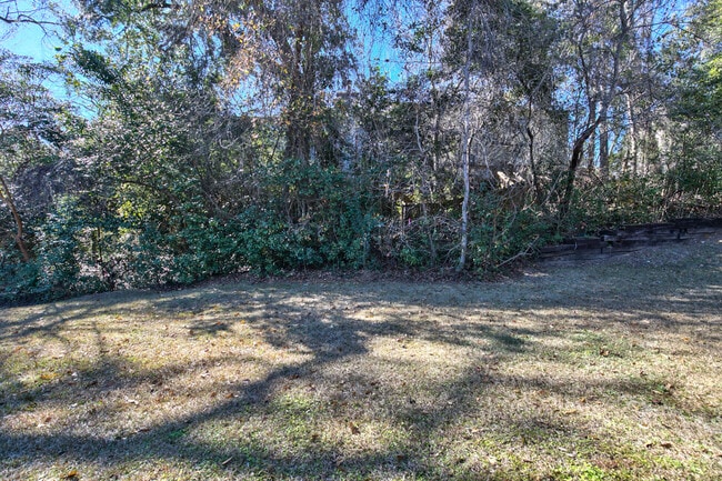Building Photo - 2454 Wren Hollow Dr
