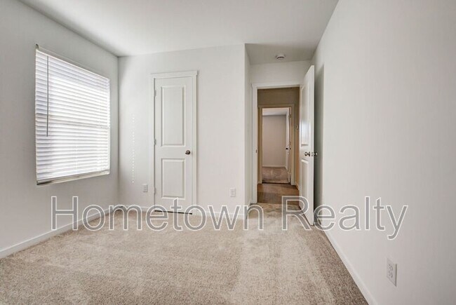 Building Photo - 9724 NW 124th St