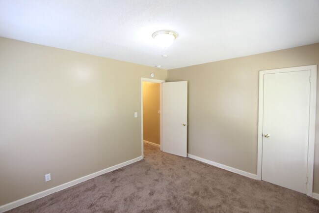 Building Photo - New On The Market! Loaded with Charm!  Get...