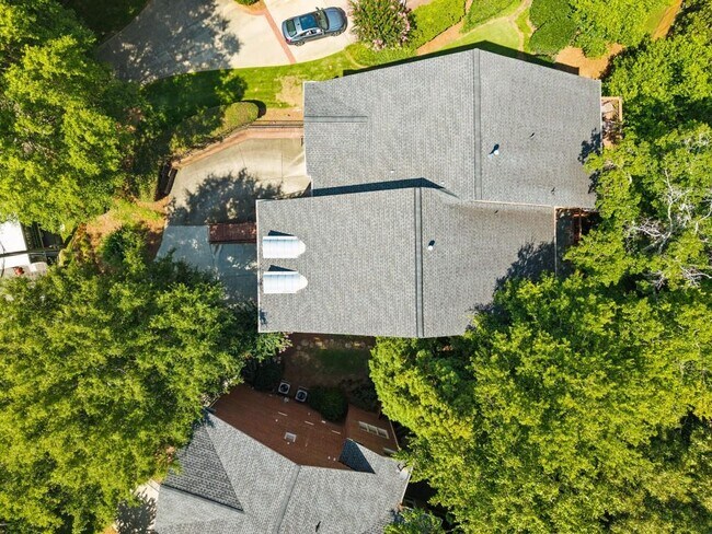 Building Photo - 614 Timm Valley Rd NE