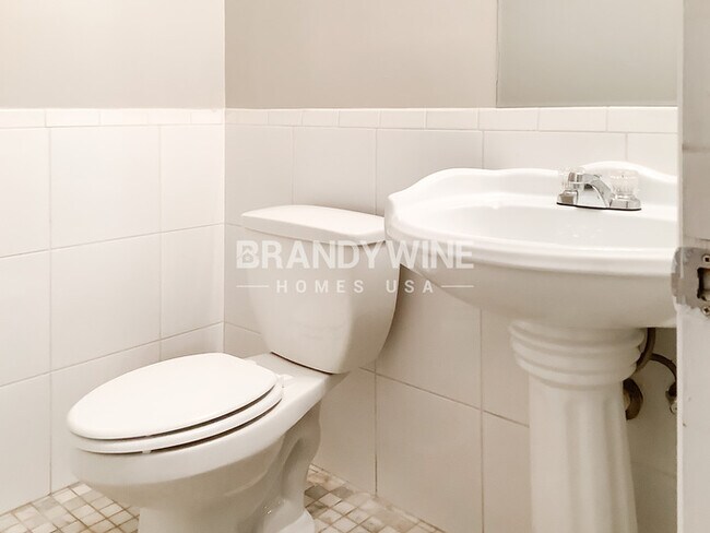 Building Photo - 5556 Pennybrook Trail