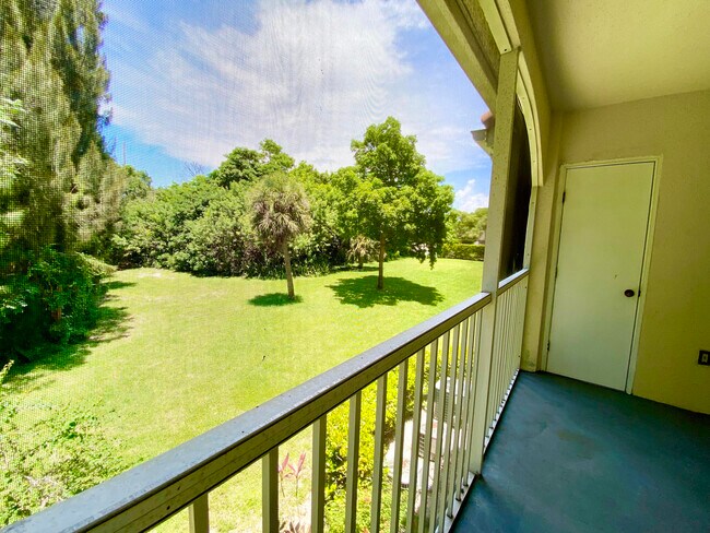 Building Photo - 815 Boynton Beach Blvd