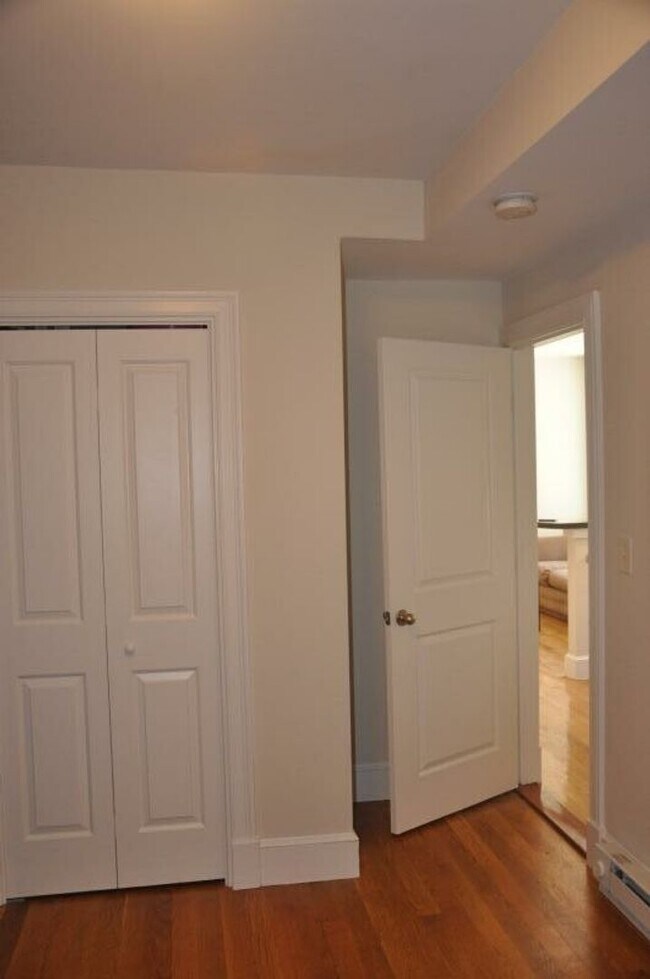 Building Photo - No Brokers Fee. Mission Hill Area. Available September 1. Laundry , Central Heat, Deck, Eat-in Ki...