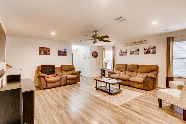 Building Photo - 11221 Autumn Ash Dr