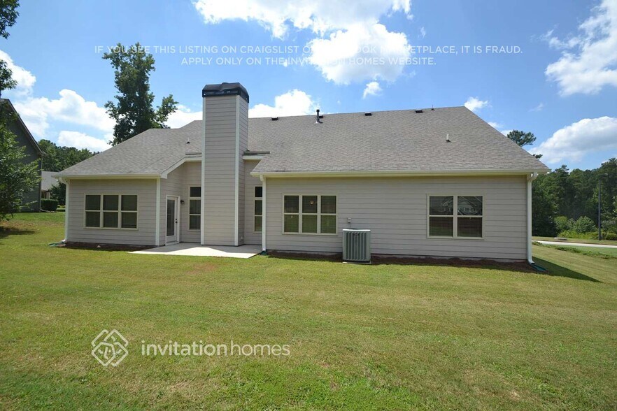 Building Photo - 427 Sweetwater Bridge Cir