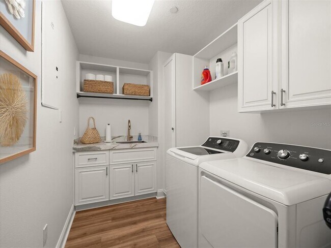 Building Photo - 202 Windward Passage