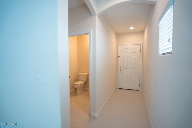 Building Photo - 9419 Sparkling Wing Ct