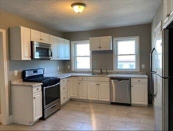 Building Photo - 31-33 Pleasant St