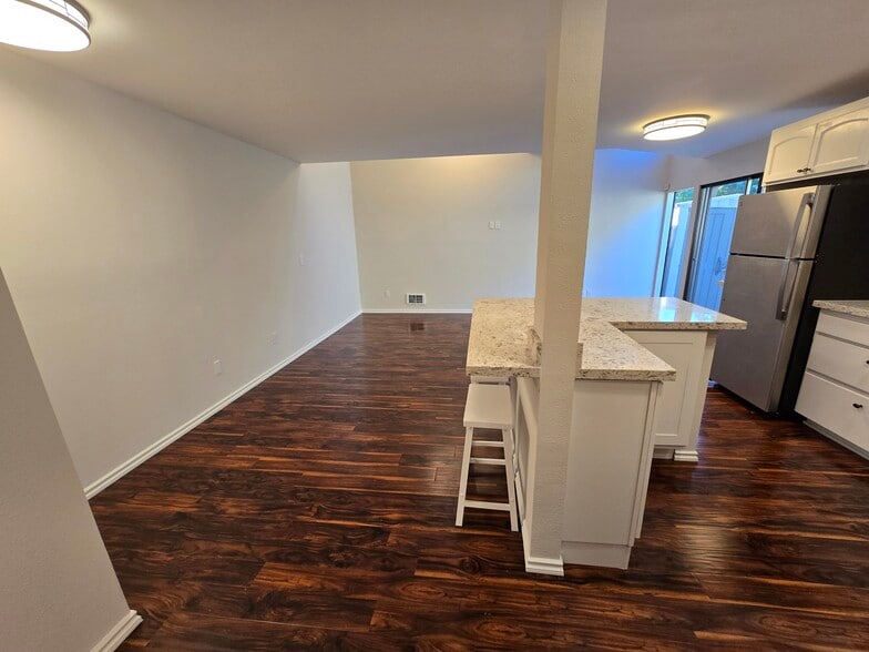 Building Photo - 12512 SE 42nd St