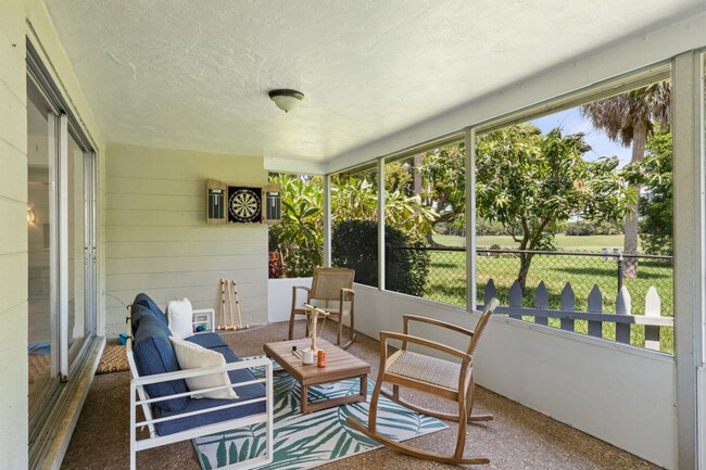 Building Photo - 460 Magellan Dr