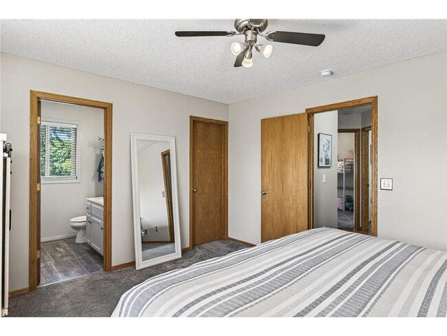 Building Photo - 4133 Sunset Trail N