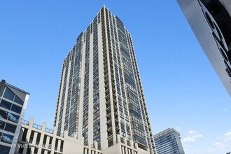Building Photo - 1122 N Clark St