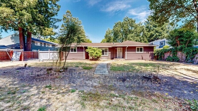 Building Photo - 791 Dutton Ave