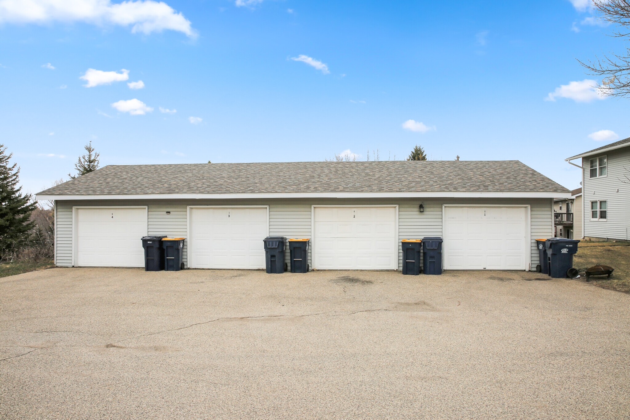 Garage - 16955 Garcia Way W