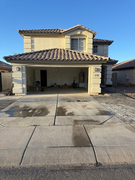 Building Photo - 11218 W Roma Ave