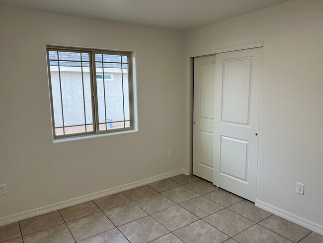 Building Photo - Brand New - 3 Bedroom - 2 Car Garage