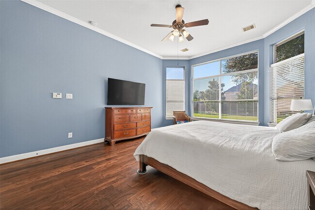 Building Photo - 1206 Coleridge St