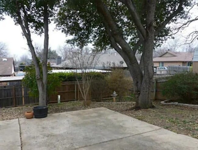 Building Photo - 2408 Shady Turf Dr