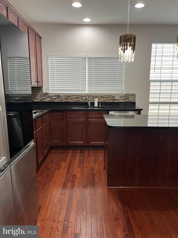 Building Photo - 3461 Eagle Ridge Dr