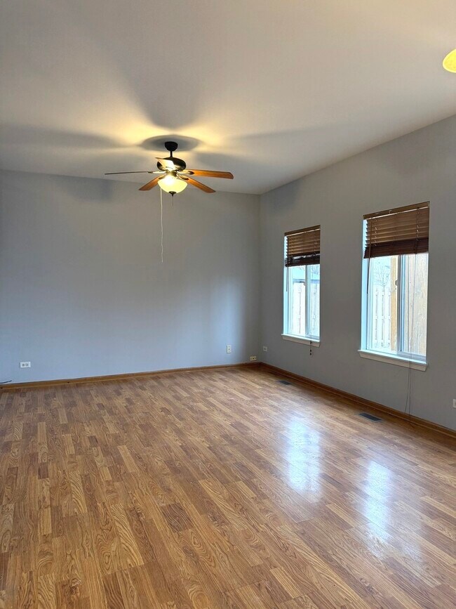 Building Photo - 2208 Rebecca Cir