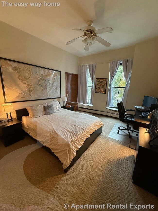 Building Photo - 247 Pearl St