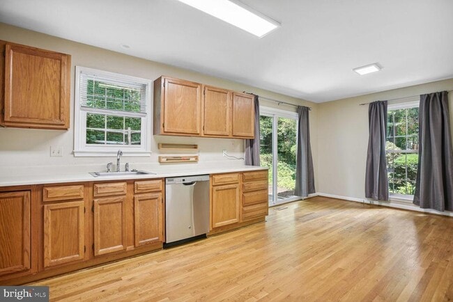 Building Photo - 1510 Chatham Colony Ct