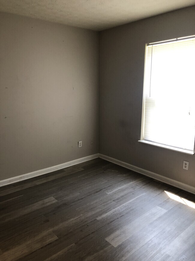 Building Photo - 4107 Blue Lick Ct