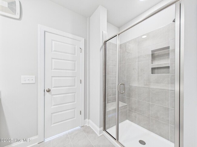 Building Photo - 1251 Shaw View Aly