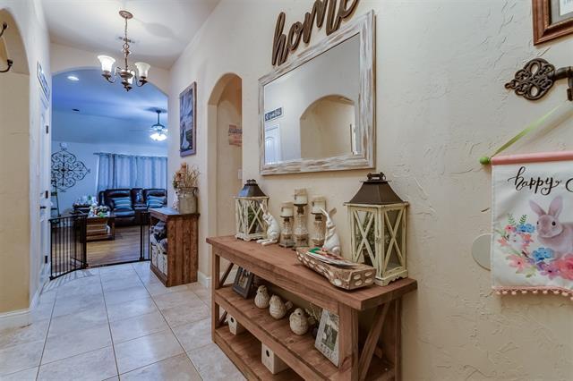 Building Photo - 1120 Whispering Meadows