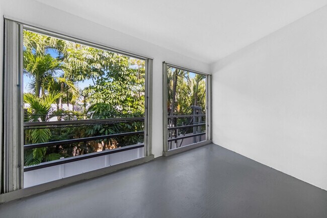 Building Photo - 1439 S Ocean Blvd