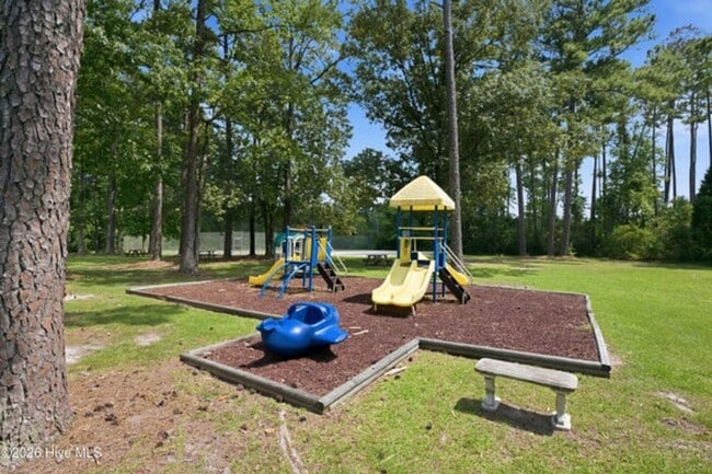 Building Photo - 105 Quarter Horse Run