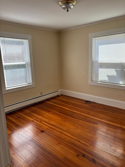 Master Bedroom - 597 S Main St