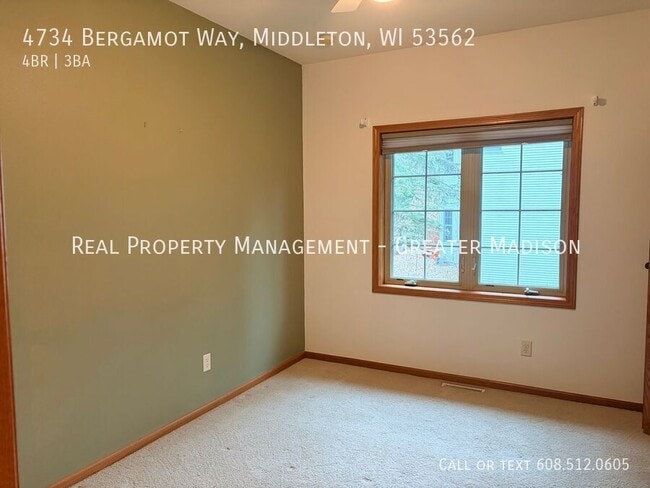 Building Photo - 4734 Bergamot Way