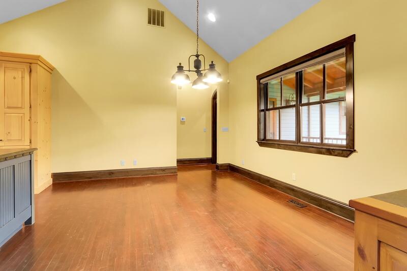 Building Photo - 521 Redmond-Fall City Rd SE