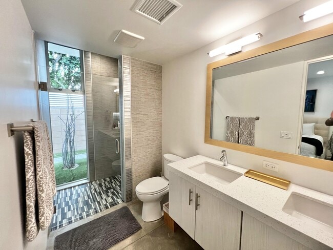 Building Photo - 73801 Shadow Mountain Dr