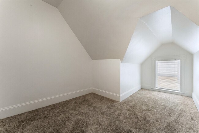 Building Photo - 247-249-249 Park St