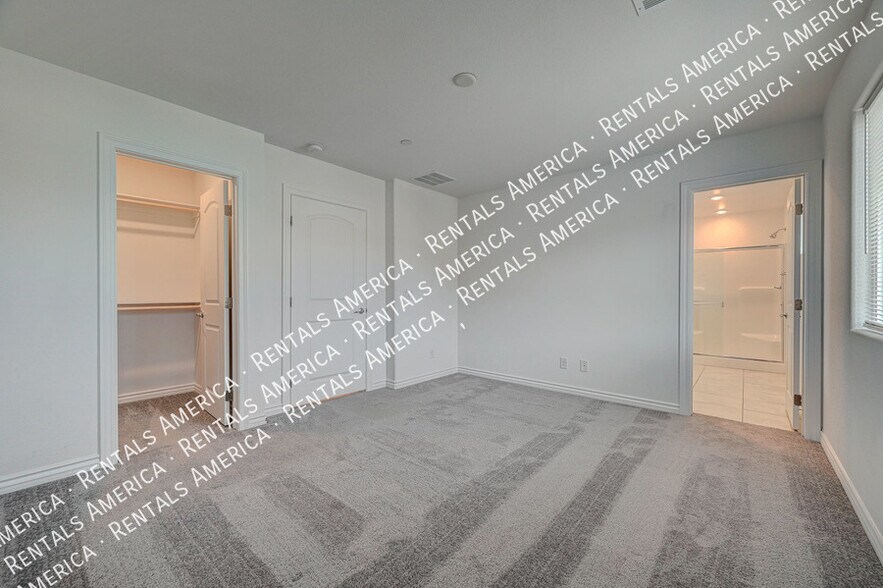 Building Photo - 374 Yellow Finch Ln