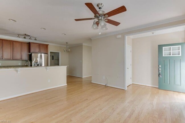 Building Photo - 4138 Seafarer Ave