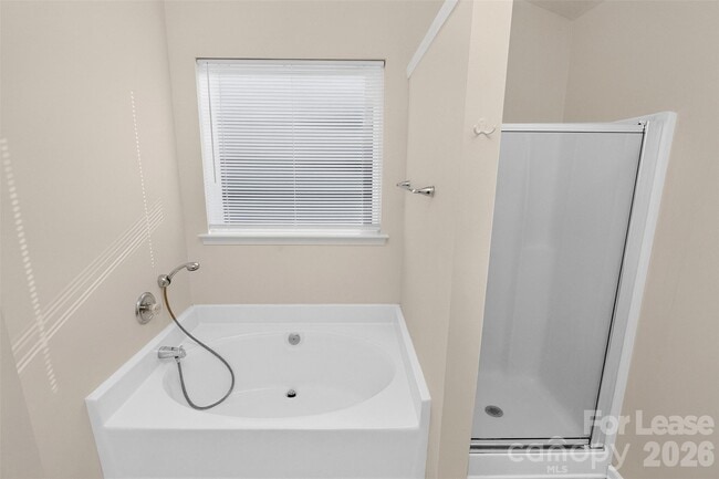 Building Photo - 3003 Moonstone Ln