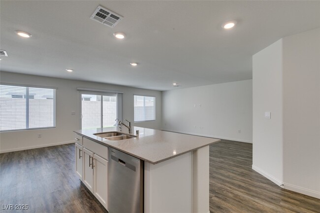 Building Photo - 2646 Snapdragon Fls Ave
