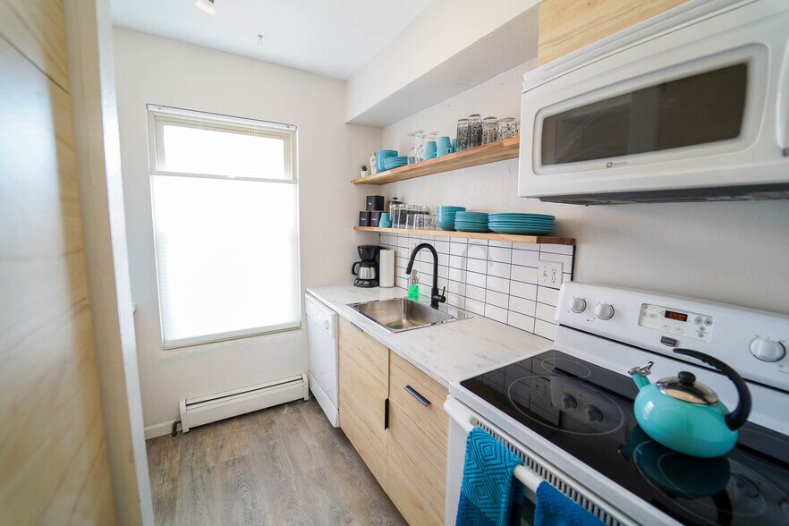Building Photo - 4535 North Carefree Circle