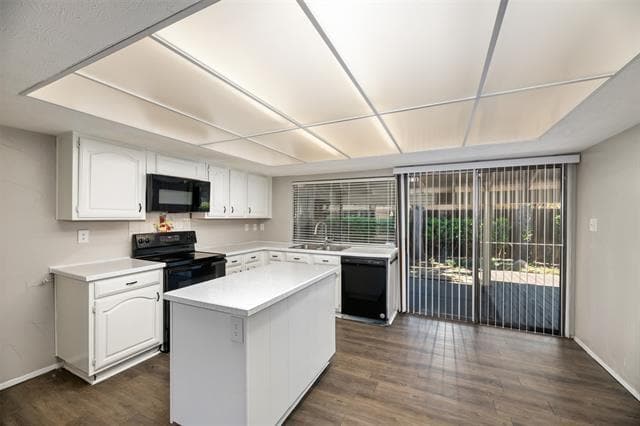 Building Photo - 4537 Fremont Ln