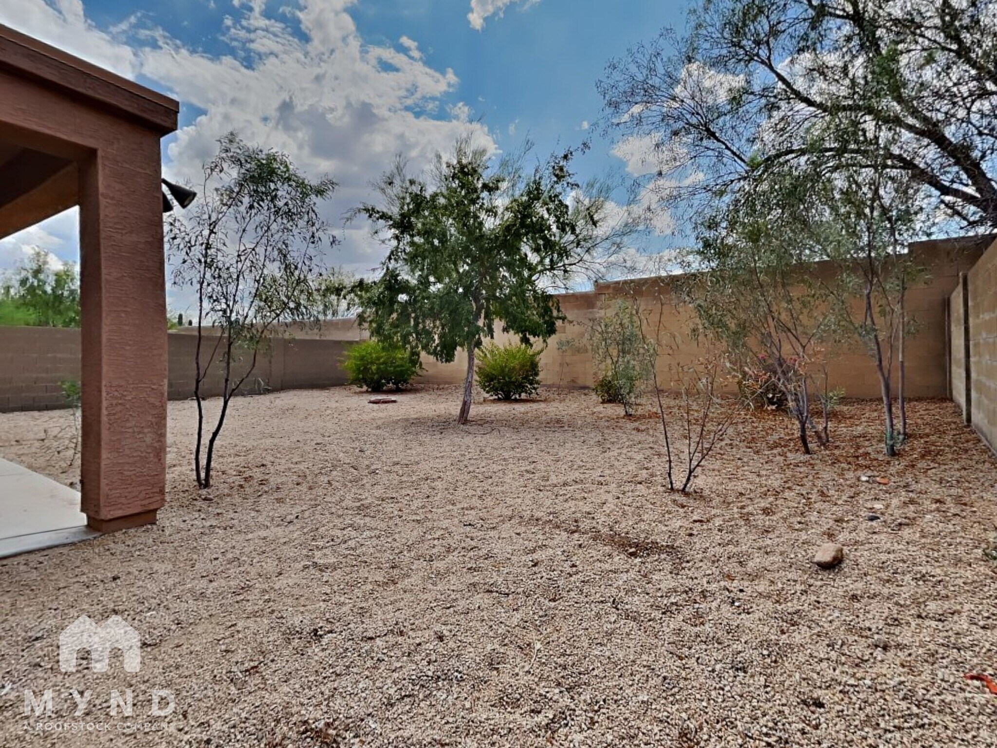 Building Photo - 38024 N Pagoda Ln