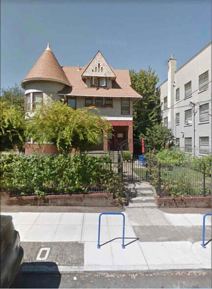 Primary Photo - 2233 NW Flanders St