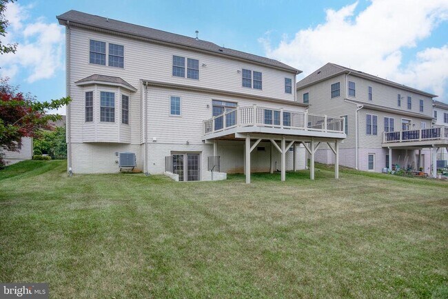 Building Photo - 13336 Redspire Dr