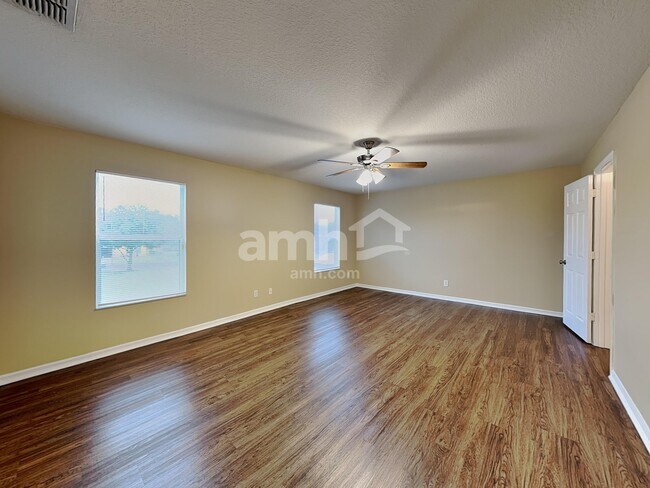 Building Photo - 15260 Perdido Dr