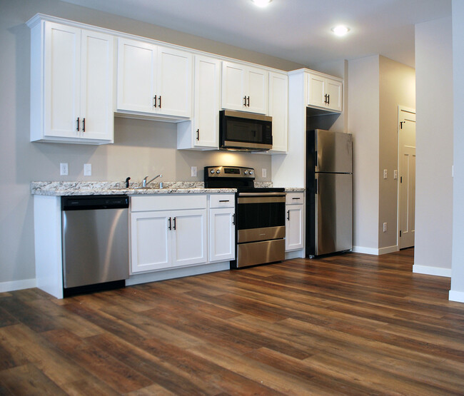 Kitchen - Willow Creek Townhomes